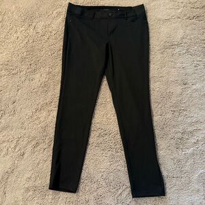 Simply Vera Vera Wang Black Mid Rise Skinny Pants, size Large